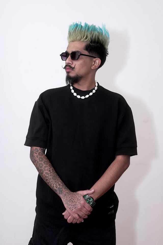 Azi Jay studio portrait